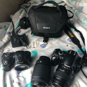 2 cameras/ 2 lens/ 1 camera bag/ 1 backpack